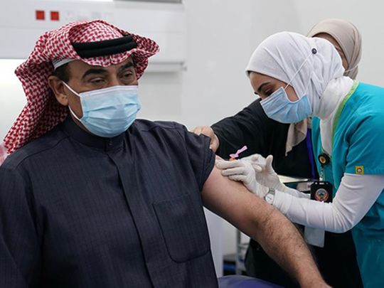 Kuwait to ramp up vaccination to 10000 people a day